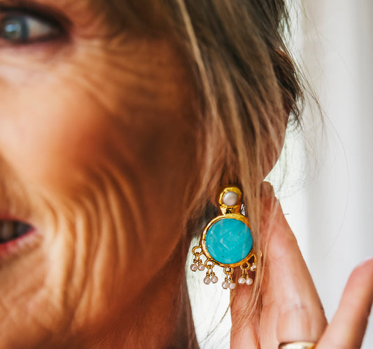 Turquoise and seed Pearls set in 18K Gold Plated