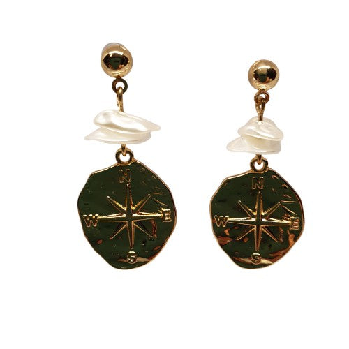 Pearl and 18K Gold Plated earrings